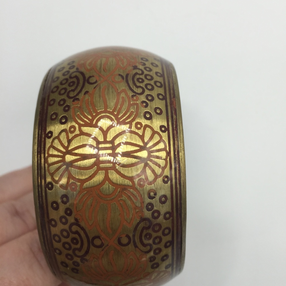 4/$10 Ten Thousand Village Boho Lotus Bangle - Picture 2 of 3